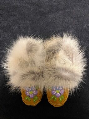 Beaded Floral Moccasin Slippers with soft Coyote Fur Trim